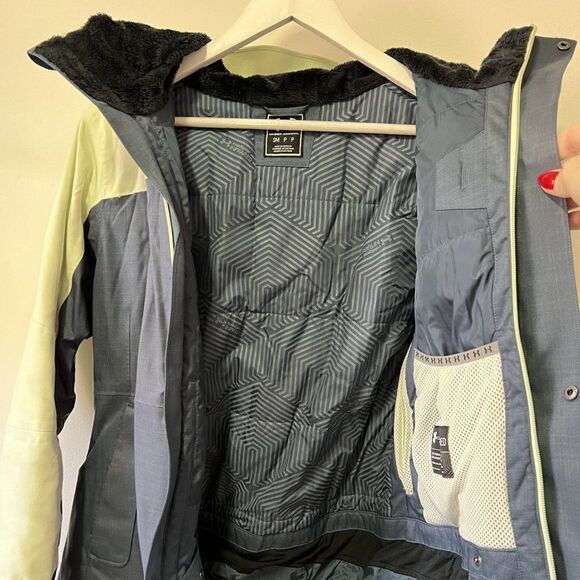 Under Armour Storm 3 Infrared Two Tone Snowboarding Jacket 1259510 - Picture 9 of 13